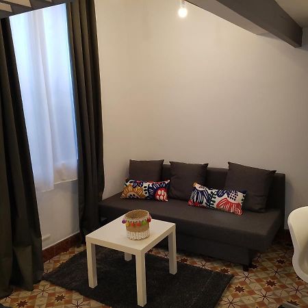 Charmant Studio Tout Equipe Au Coeur D Авиньон Екстериор снимка